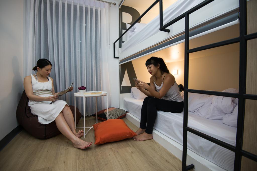 Monkeynap Hostel Бангкок Екстер'єр фото