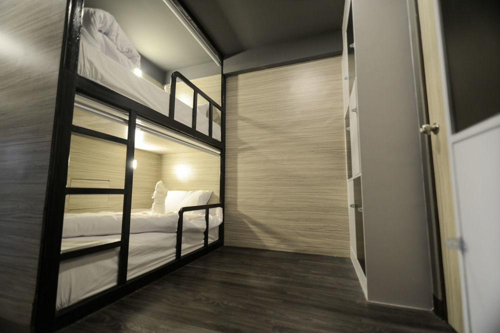 Monkeynap Hostel Бангкок Екстер'єр фото