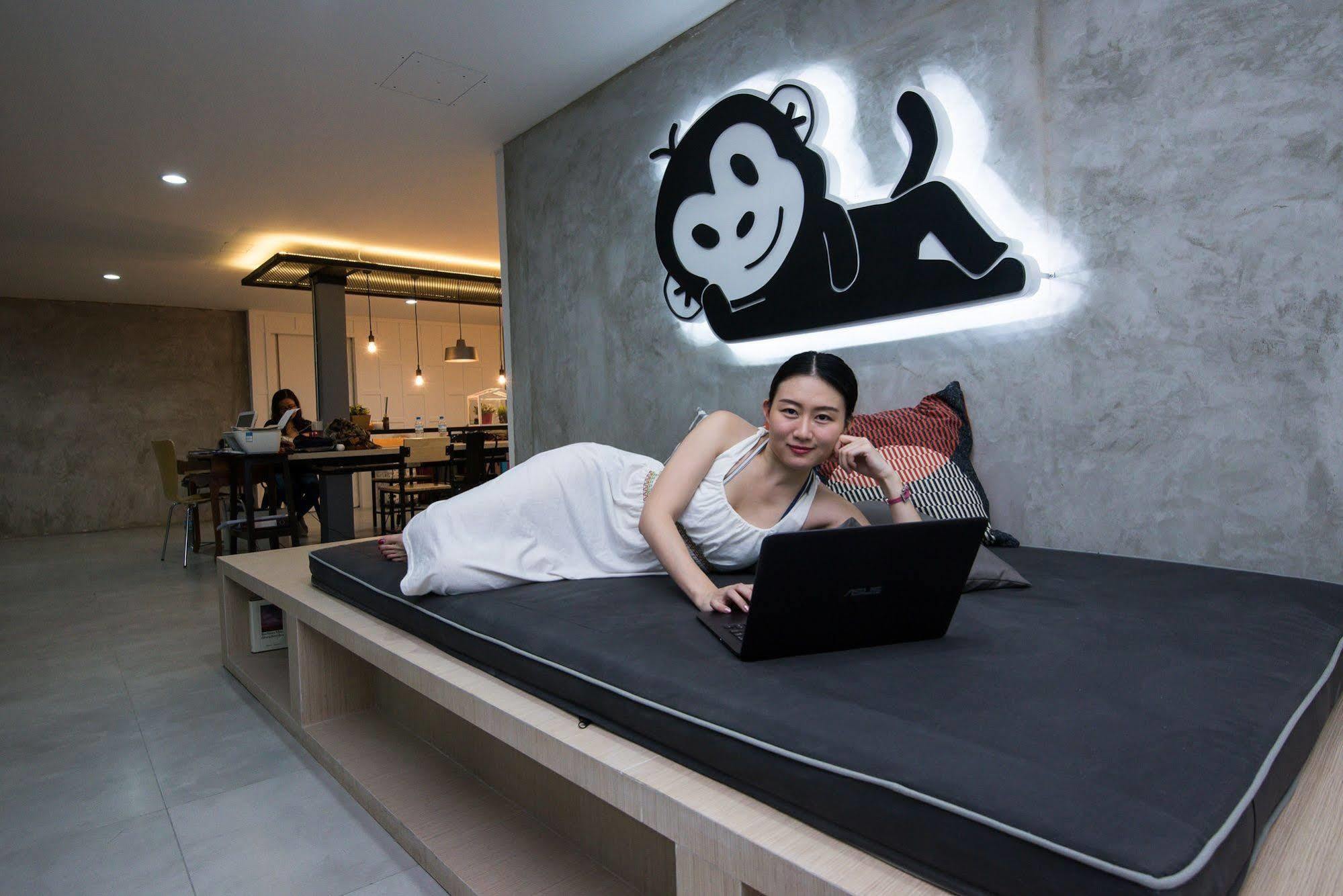 Monkeynap Hostel Бангкок Екстер'єр фото